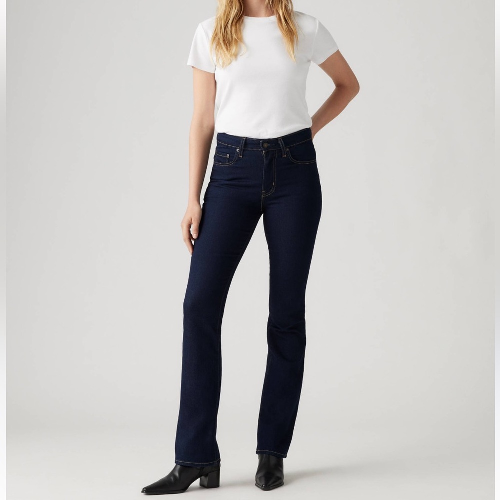Levi's 725 Bootcut High Rise Dark Blue Jeans-31 Western / Casual Chic